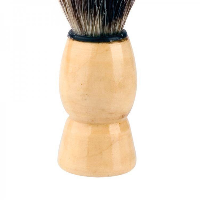 Natural bristle shaving brush