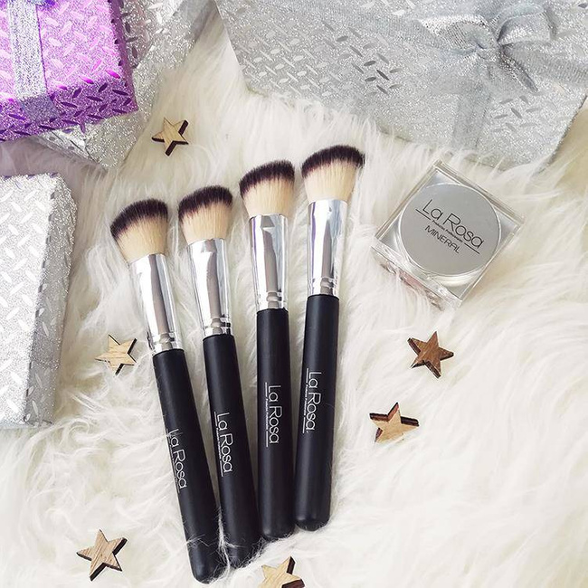 La Rosa Blush Brush, Black