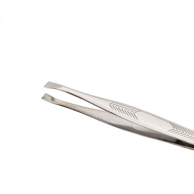Angled Eyebrow Tweezers Izabella